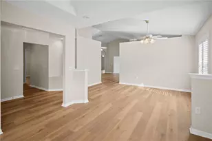 645 Lake Clark Pl, Lakeland, FL 33813 - Photo 9