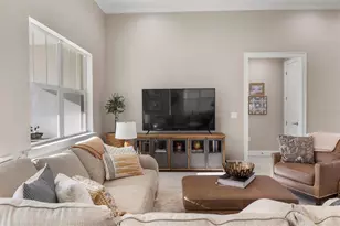 7903 Lake James Blvd, Lakeland, FL 33810 - Photo 3