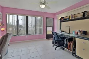 3115 Pebble Bend Dr, Lakeland, FL 33810 - Photo 13