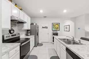 124 Emanuelle Dr, Winter Haven, FL 33884 - Photo 13