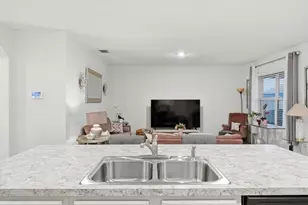 124 Emanuelle Dr, Winter Haven, FL 33884 - Photo 11