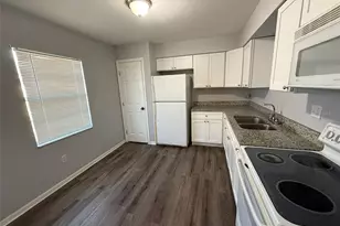 1039 N Brunnell Pkwy, Lakeland, FL 33805 - Photo 7