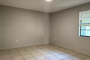 3225 Crystal Hills Loop S, Lakeland, FL 33801 - Photo 9