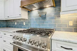 1904 Foxhollow Dr E, Auburndale, FL 33823 - Photo 17