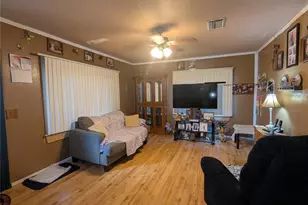 402 Belleview Dr, Fort Meade, FL 33841 - Photo 3