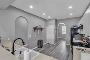 4041 Byrds Crossing Dr, Lakeland, FL 33812 - Photo 11