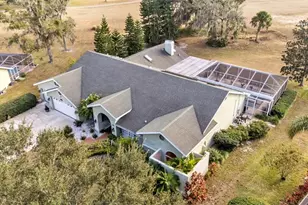 2711 S Fairway Dr, Plant City, FL 33566 - Photo 9