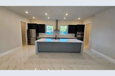 4716 W Euclid Avenue, Tampa, FL 33629 - Photo 9