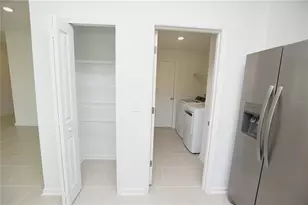 2216 Crown Rock Dr, Haines City, FL 33844 - Photo 7