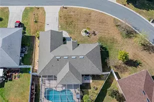 5837 Manchester Dr W, Lakeland, FL 33810 - Photo 5