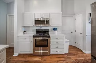 5837 Manchester Dr W, Lakeland, FL 33810 - Photo 17