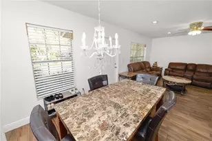 11902 Lakemist Cir, Temple Terrace, FL 33617 - Photo 9