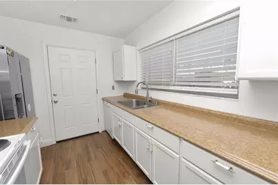 11902 Lakemist Circle #11902, Temple Terrace, FL 33617 - Photo 13