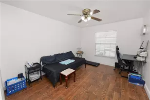 11902 Lakemist Cir, Temple Terrace, FL 33617 - Photo 21