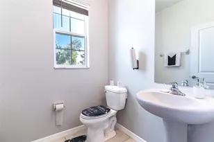 7014 Ripple Pond Loop, Zephyrhills, FL 33541 - Photo 11