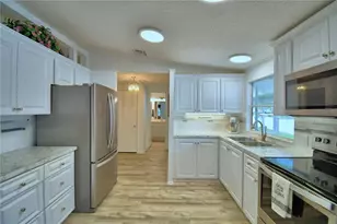 4802 Colonnades Cir E, Lakeland, FL 33811 - Photo 17