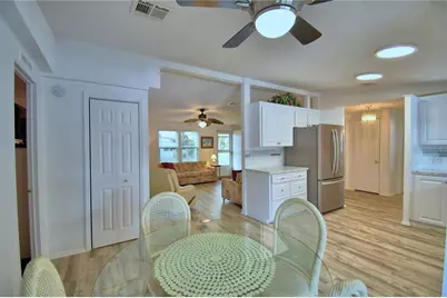 4802 Colonnades Circle E, Lakeland, FL 33811 - Photo 11