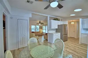 4802 Colonnades Cir E, Lakeland, FL 33811 - Photo 11