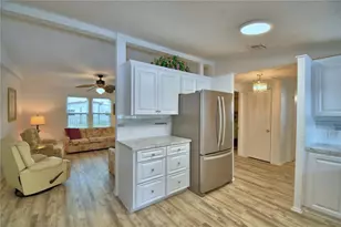 4802 Colonnades Cir E, Lakeland, FL 33811 - Photo 15