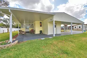 4802 Colonnades Cir E, Lakeland, FL 33811 - Photo 3