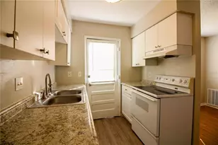 1920 E Edgewood Dr, Lakeland, FL 33803 - Photo 7