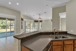 8288 Lake James Dr, Lakeland, FL 33810 - Photo 19