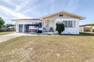 628 E Laurel Ave, Eagle Lake, FL 33839 - Photo 9