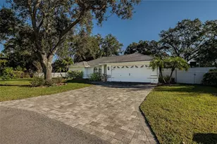 1484 Shorewood Ct, Lakeland, FL 33803 - Photo 1