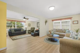 455 Nighthawk Dr, Lakeland, FL 33813 - Photo 3