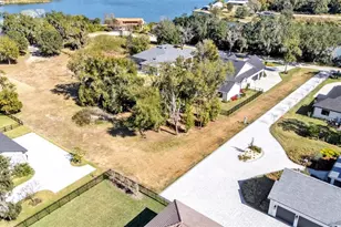 5063 Cliffside Dr, Lakeland, FL 33812 - Photo 5