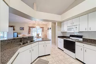 5865 Macaw Pl, Lakeland, FL 33809 - Photo 13