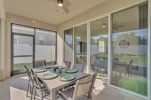 1725 Hilltop Dr, Dundee, FL 33838 - Photo 5