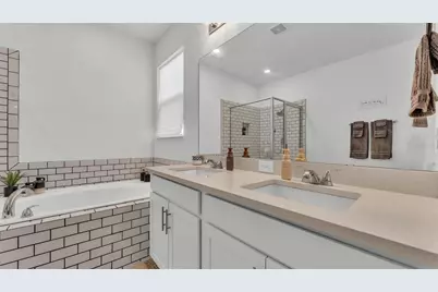 1725 Hill Top Drive, Dundee, FL 33838 - Photo 19