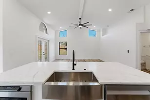 1944 Vista View Dr, Lakeland, FL 33813 - Photo 15