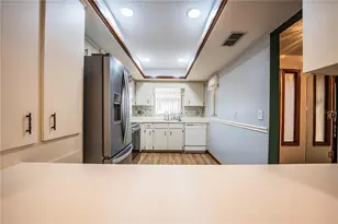 2025 Sylvester Rd, Lakeland, FL 33803 - Photo 11