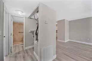 1920 E Edgewood Dr, Lakeland, FL 33803 - Photo 15