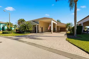 451 Motorcoach Dr S, Polk City, FL 33868 - Photo 3