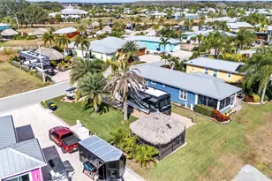 3272 Fish Hawk Dr, Polk City, FL 33868 - Photo 3