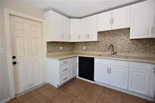 1317 E Myrtle St, Lakeland, FL 33801 - Photo 3