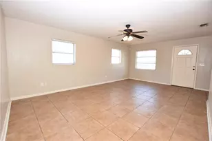 1317 E Myrtle St, Lakeland, FL 33801 - Photo 9