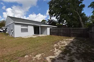 1804 Crystal Grove Dr, Lakeland, FL 33801 - Photo 19