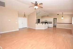 2830 Hickory Ridge Dr, Lakeland, FL 33813 - Photo 9
