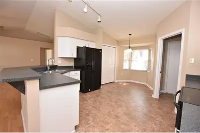 2830 Hickory Ridge Drive, Lakeland, FL 33813 - Photo 3