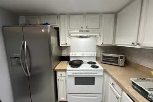 520 Fairhope Dr, Apollo Beach, FL 33572 - Photo 5