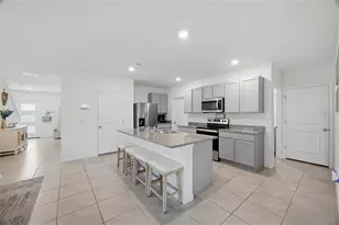 1651 Hazy Sea Dr, Plant City, FL 33565 - Photo 5