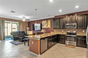 6326 Torrington Cir, Lakeland, FL 33811 - Photo 9