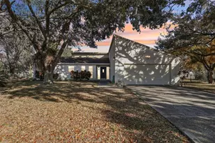 1902 Indian Trails Ct, Lakeland, FL 33813 - Photo 49