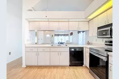 38460 Cottonwood Place #38460, Zephyrhills, FL 33542 - Photo 15