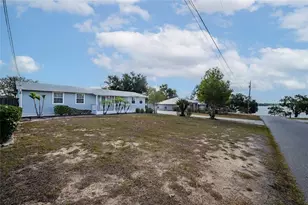 729 E Lake Ave, Eagle Lake, FL 33839 - Photo 37