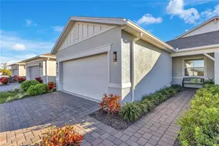 2434 N Cliff Way, Saint Cloud, FL 34771 - Photo 3